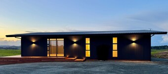 Larnac Bach...Whangarei Heads, modern brand new high-spec Kiwi Bach