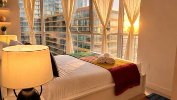 2 bedrooms, iron/ironing board, WiFi (free), bed sheets