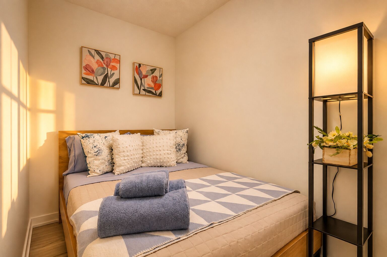 1 chambre, fer et planche à repasser, Wi-Fi gratuit, draps fournis