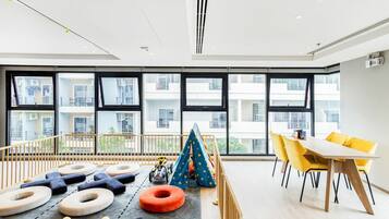 Departamento, 2 habitaciones, con acceso para personas discapacitadas, para fumadores | Área infantil