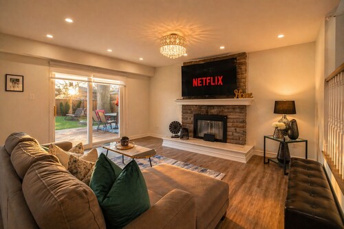 Spacious 3BR Villa in Scarborough Prime Location
