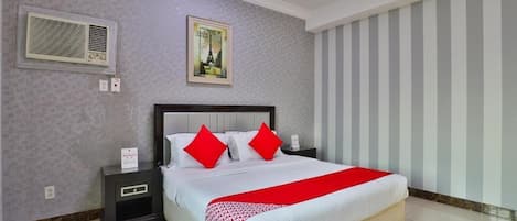 Deluxe Apartment, City View | In-room safe, desk, iron/ironing board, free WiFi