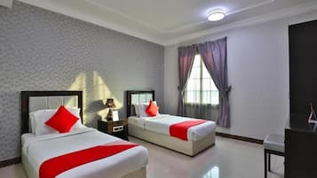 Deluxe Apartment, City View | In-room safe, desk, iron/ironing board, WiFi (free)