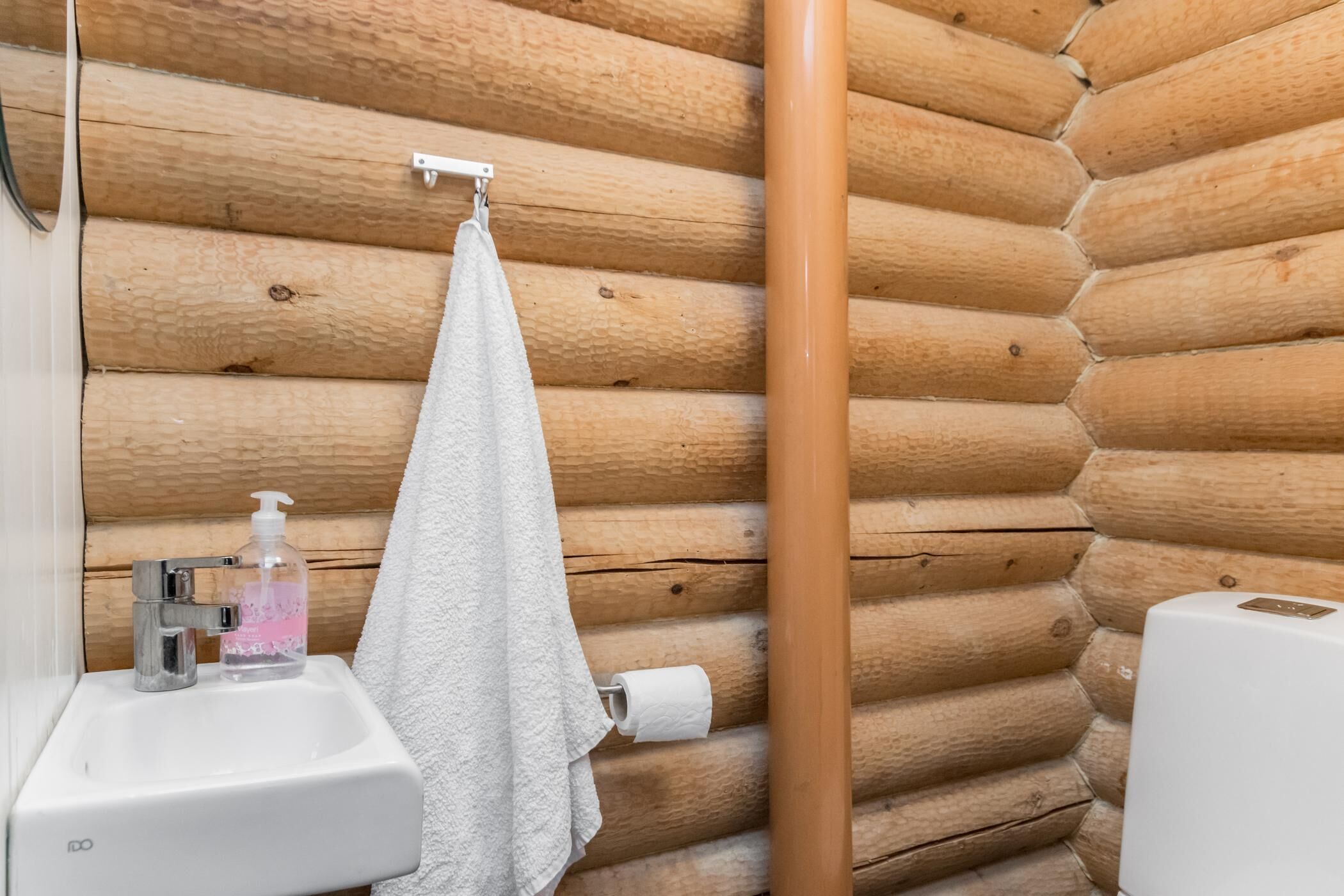 Habitación triple de lujo, vista al lago | Baño