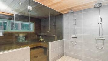Habitación triple de lujo, vista al lago | Spa