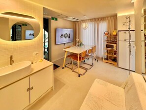Chambre Familiale avec lits jumeaux | Intérieur