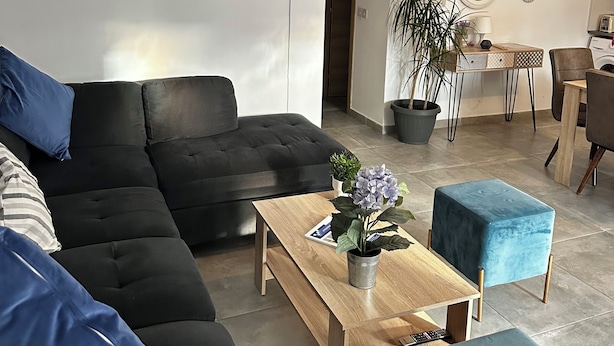TV, fireplace - Arsenia Cottage - Kyperounta (Kyperounta)