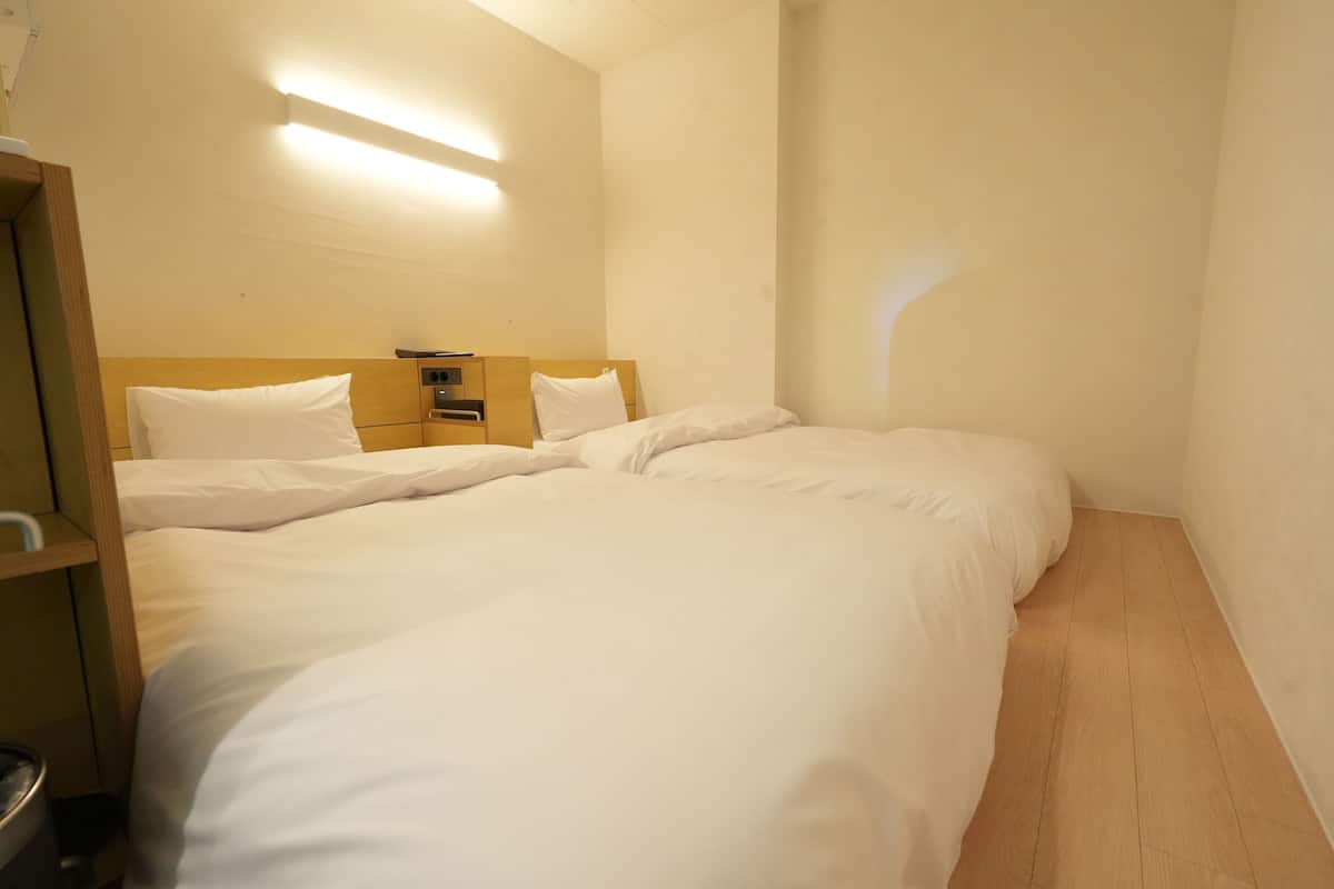 Twin Room, 2 Twin Beds, Non Smoking | WiFi (free)