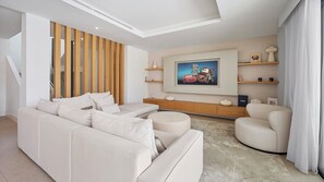 Living area - VILLA STATUS BY VACATION MARBELLA (Estepona)