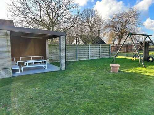 Spacious holiday home near Bruges and the coast.