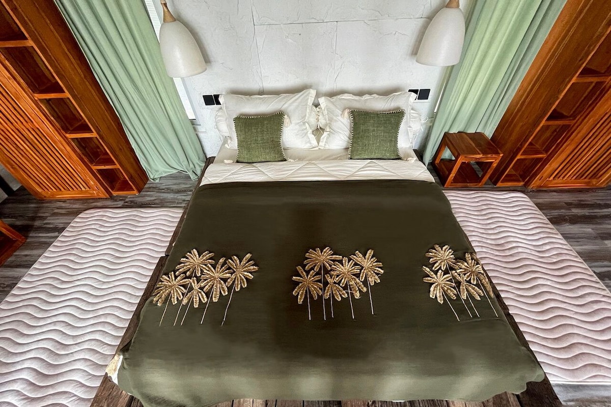 Deluxe Room, Resort View | Premium bedding, desk, laptop workspace, WiFi (free)
