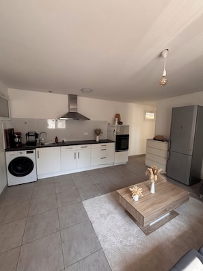 Private kitchen - The Cap d'Antibes Pavilion (Antibes)