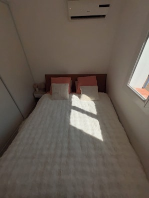 Room - The Cap d'Antibes Pavilion (Antibes)
