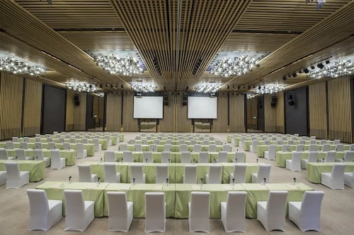 The Lalu Qingdao