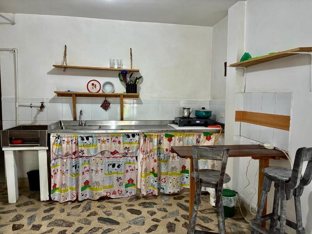 Refrigerador y utensilios de cocina 