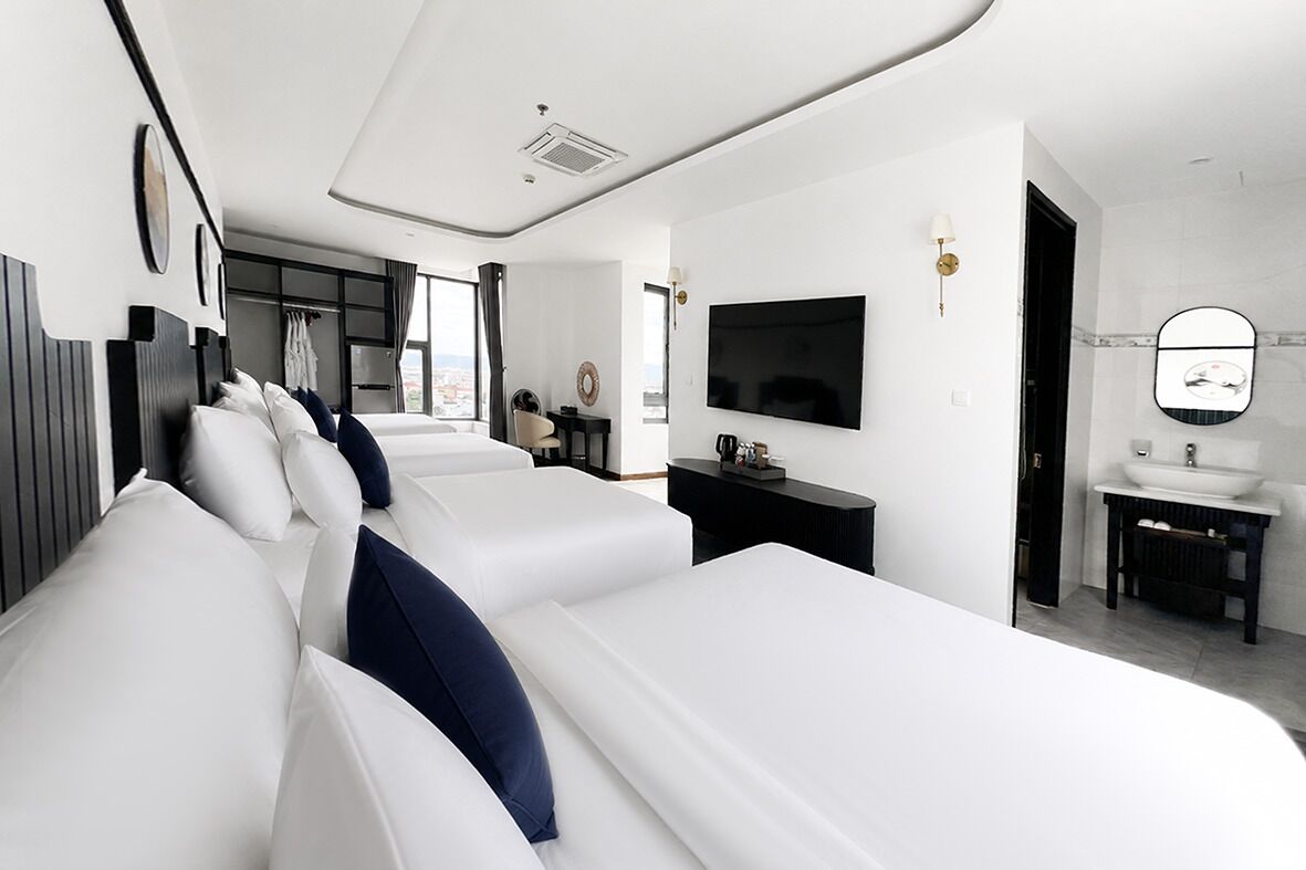 Luxury Quadruple Room | Desk, WiFi (free)