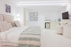 Caja de seguridad en la habitación y escritorio 