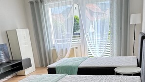 1 bedroom, iron/ironing board, WiFi, bed sheets - Apartment 'Zeitraum' with Balcony and Wi-Fi (Balingen)