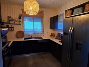 茶具/咖啡用具、冰箱、微波炉、烤箱