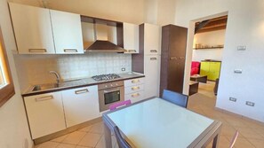 Apartamento, vista para a montanha | Cozinha privada