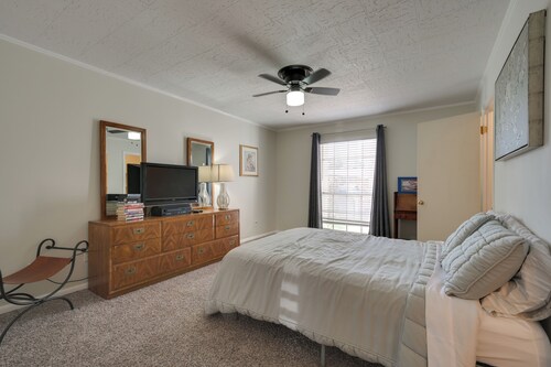 Accessible Family Condo Near Downtown Riverfront