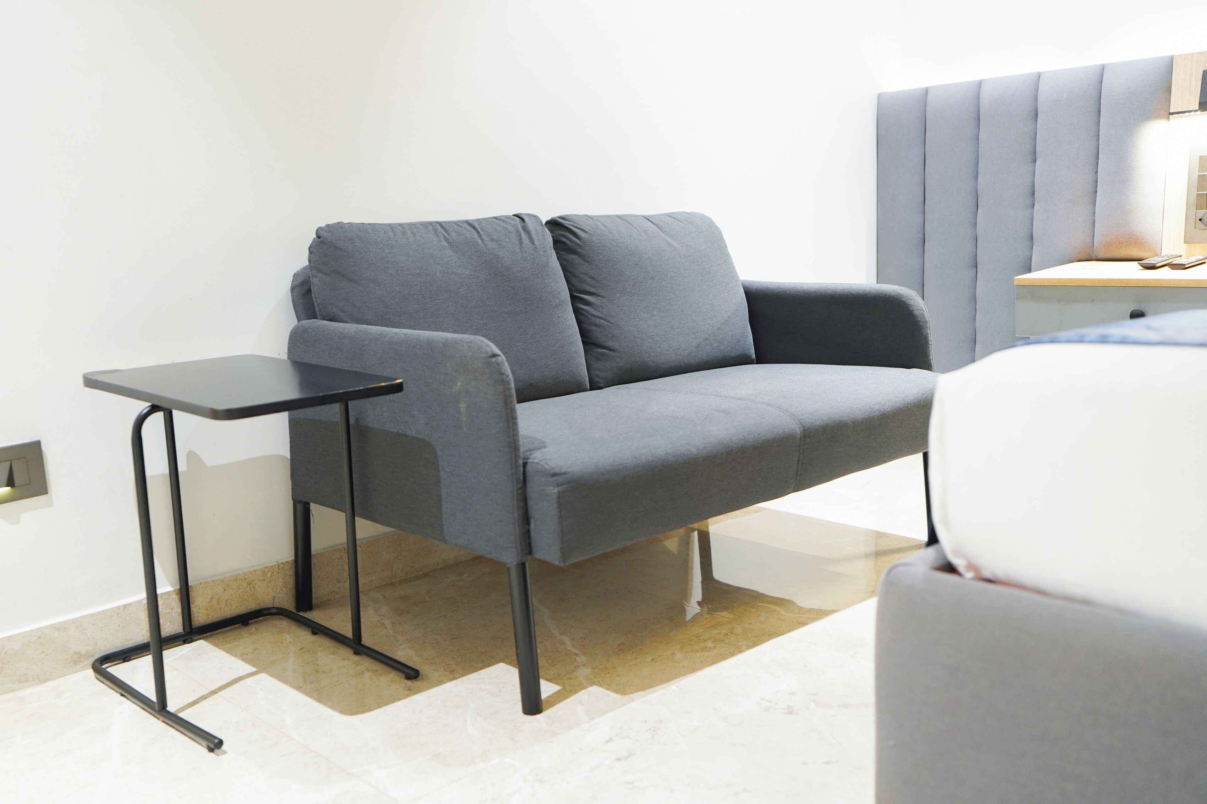 Premium-Zweibettzimmer | Minibar, Schreibtisch, Verdunkelungsvorhänge, schallisolierte Zimmer