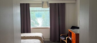 Lakeview 8-bedroom hotel in tranquil Lahnajärvi