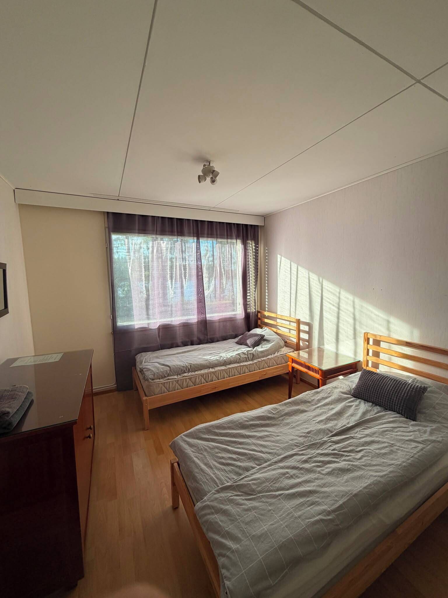 8 室のベッドルーム、WiFi