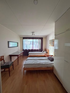 8 Schlafzimmer, WLAN