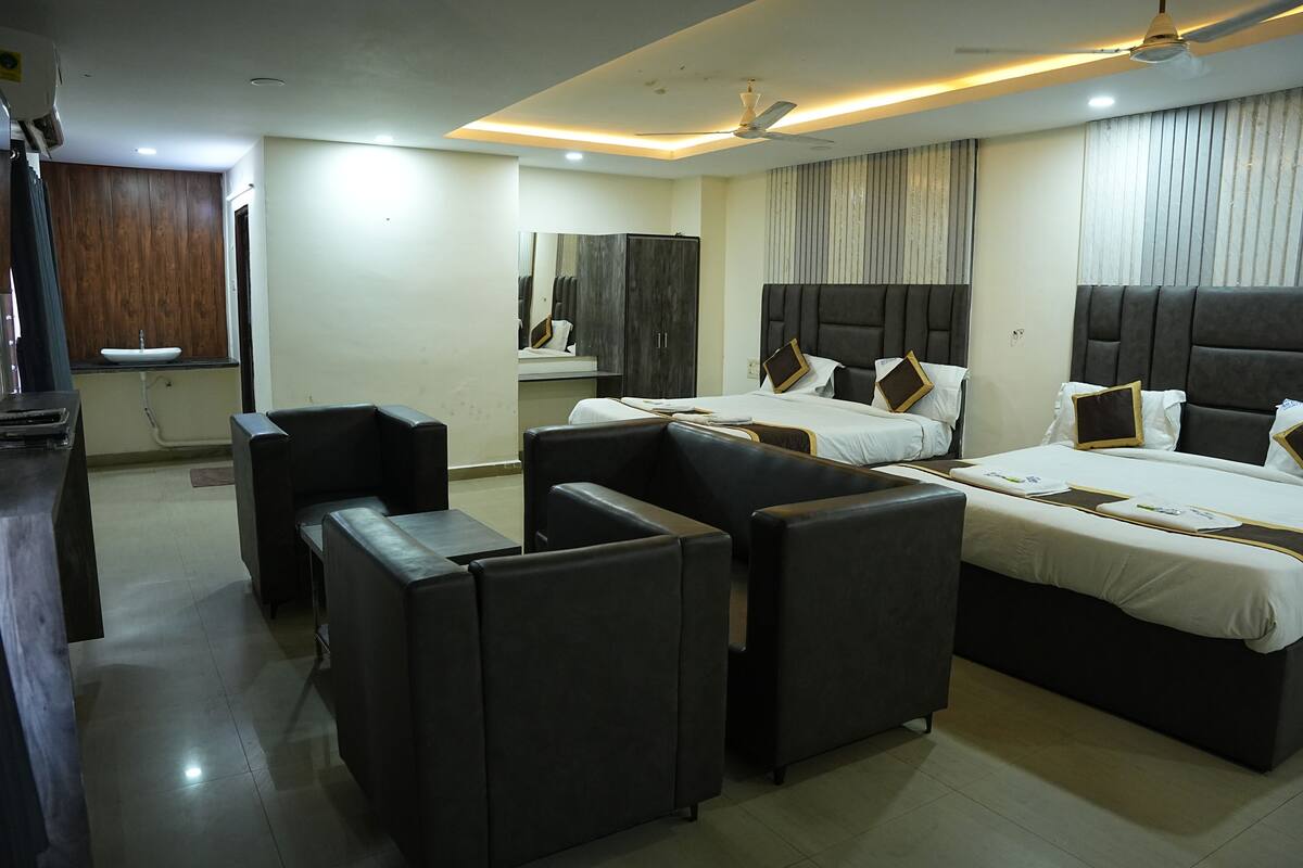 Executive Room