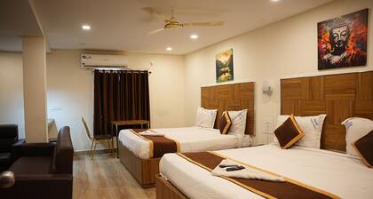 Hotel Savithas Grand