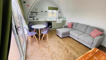 Superior Villa, Patio, Garden View | Interior