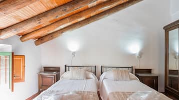 3 dormitorios, tabla de planchar con plancha, wifi y ropa de cama