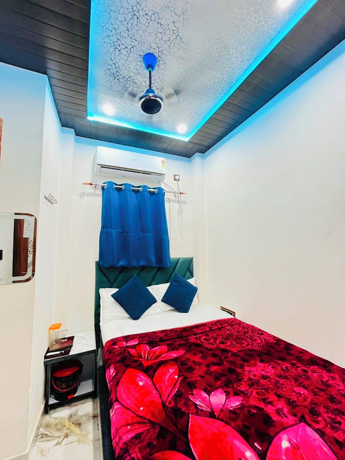 Kamar Standar