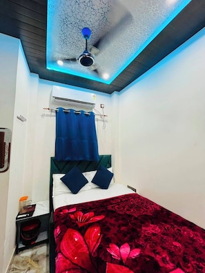 Kamar Standar