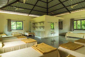 Shared Dormitory | WiFi (free) - Parampara Cottages (Haliyal)