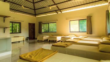 Shared Dormitory | WiFi (free)