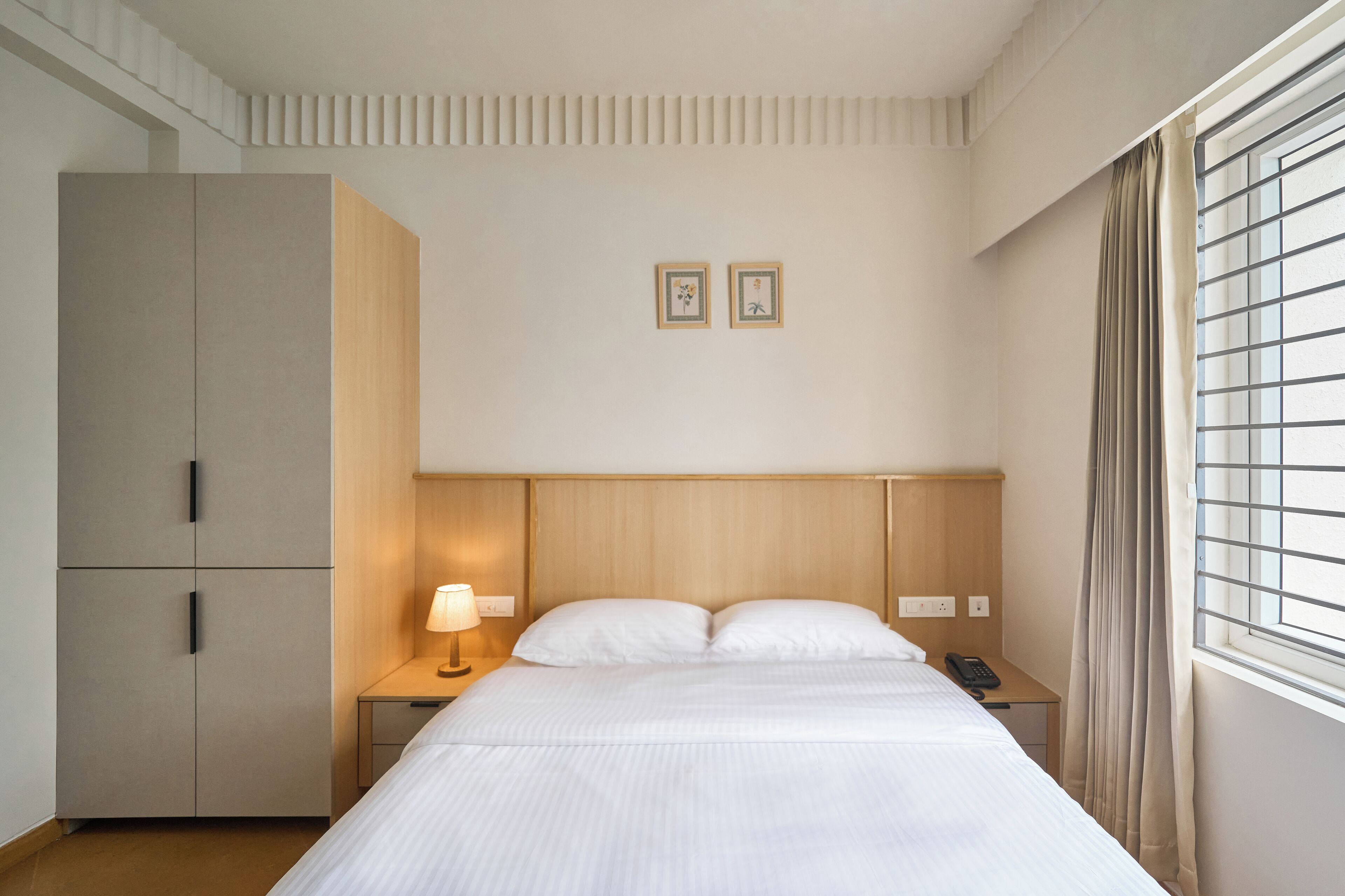 Classic-Zimmer, Balkon, Stadtblick | Schallisolierte Zimmer, Bügeleisen/Bügelbrett, kostenloses WLAN