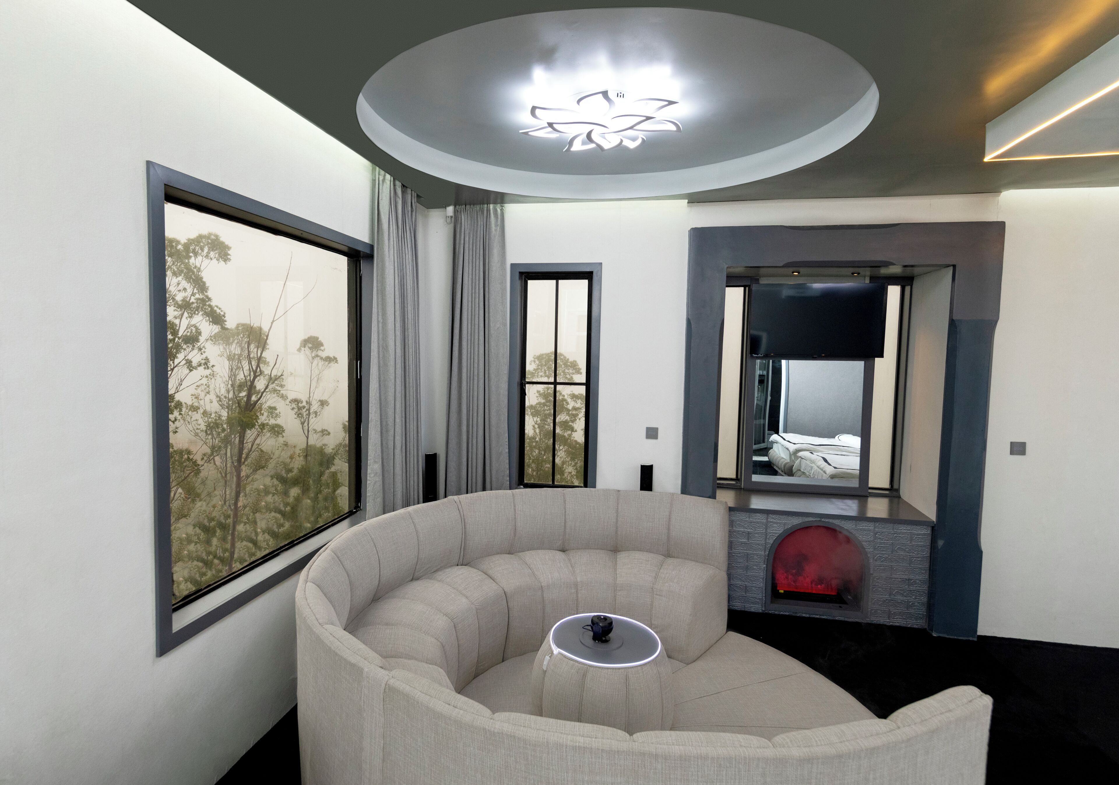 Royal Studio Suite | Interior
