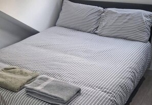 Iron/ironing board, WiFi (free), bed sheets