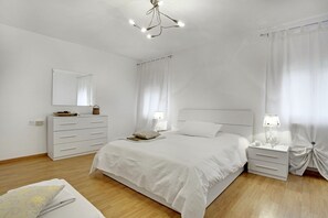 Room - Bright apartment in a typical Venetian neighborhood just a stone's throw from downtown (Venezia)