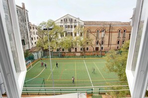 Sport court - Vrbo Property (Venezia)