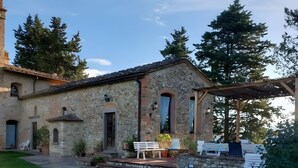 Exterior - Rosmarinus Apartment – Two-Room Flat with Views of Tuscan Vineyards (San Casciano In Val di Pesa)