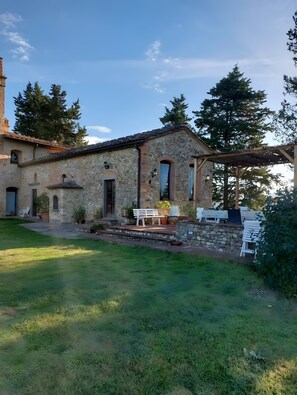 Exterior - Rosmarinus Apartment – Two-Room Flat with Views of Tuscan Vineyards (San Casciano In Val di Pesa)