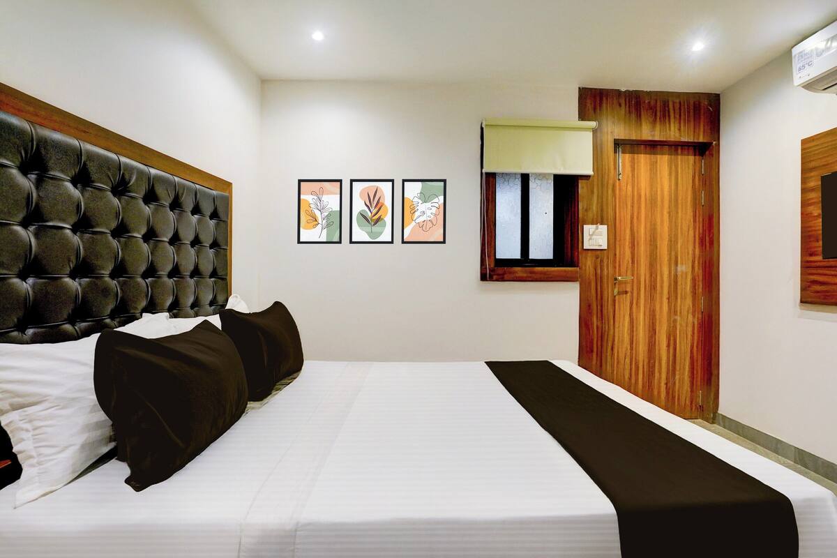 Classic Room | Desk, free WiFi