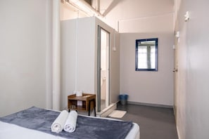 Standard-Doppelzimmer, Stadtblick | Kostenloses WLAN