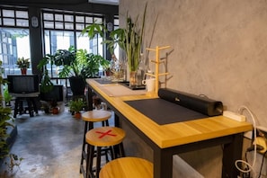 Standard-Doppelzimmer, Stadtblick | Speisen
