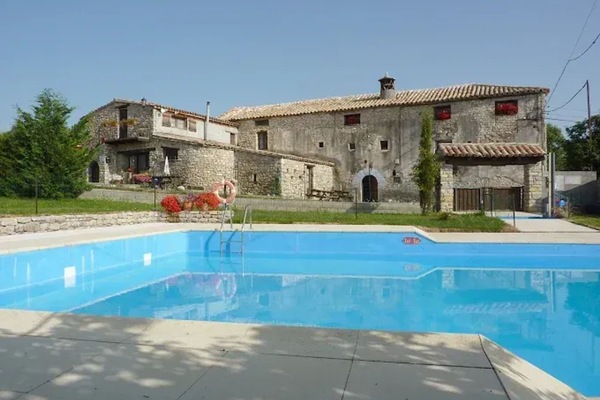Vue sur piscine