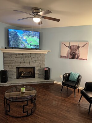 Interior - Terrific Pet Friendly, 2-bedroom house plus bonus room In charming Alto (Alto)
