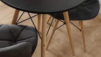 Studio Suite, Air conditioning | Dining